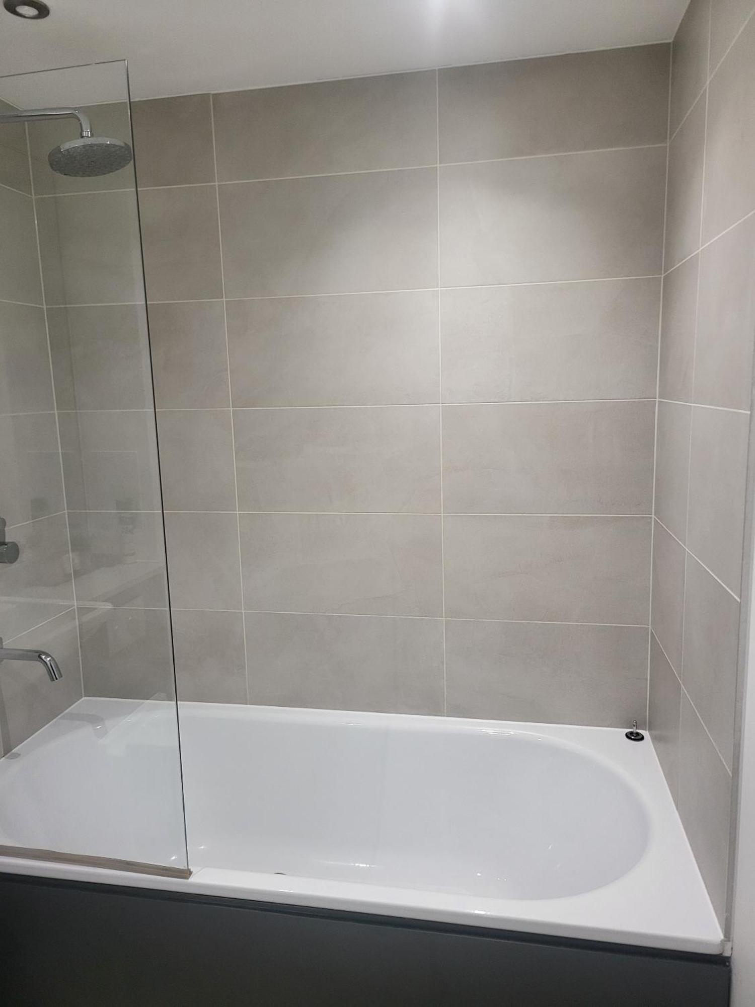 Kayz Lodge- Luxury Ensuite-Private & Shared Accommodation In A New House At The Olympic Village Overlooking Stratford Westfield And Tube Station ロンドン 部屋 写真