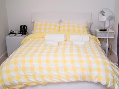 Kayz Lodge- Luxury Ensuite-Private & Shared Accommodation In A New House At The Olympic Village Overlooking Stratford Westfield And Tube Station ロンドン 部屋 写真