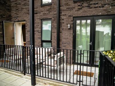 Kayz Lodge- Luxury Ensuite-Private & Shared Accommodation In A New House At The Olympic Village Overlooking Stratford Westfield And Tube Station ロンドン 部屋 写真